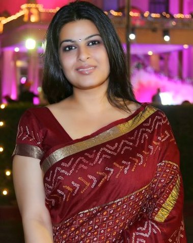 Esha Kandhari